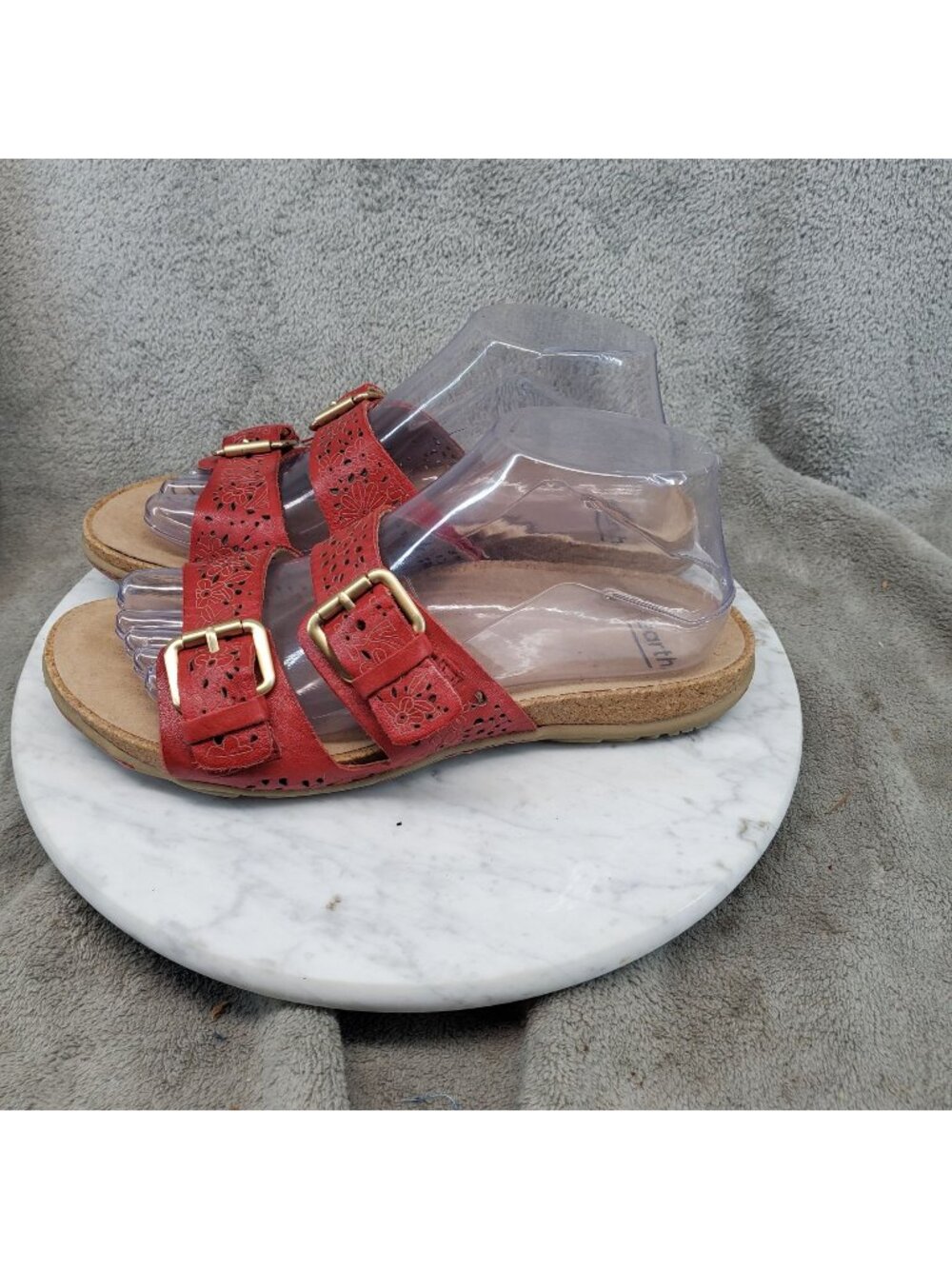 Earth Shoes Womens Size 8.5 Red Faux Leather Sand Antigua Strap Sandals *Read*